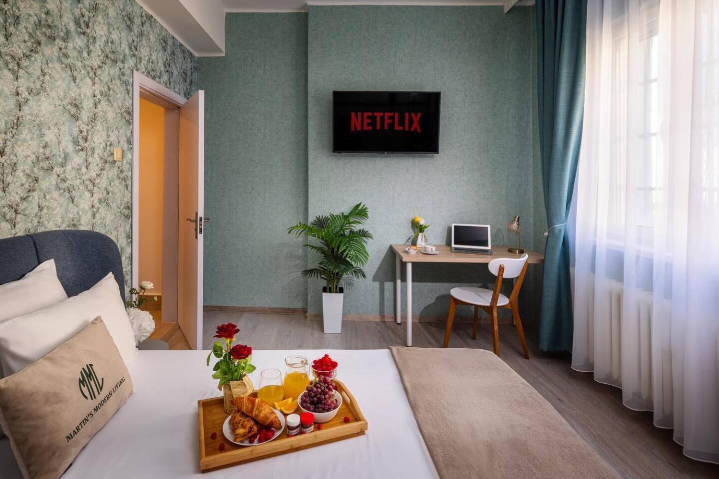 Free Parkingand Relax Apartment Sofia Bagian luar foto