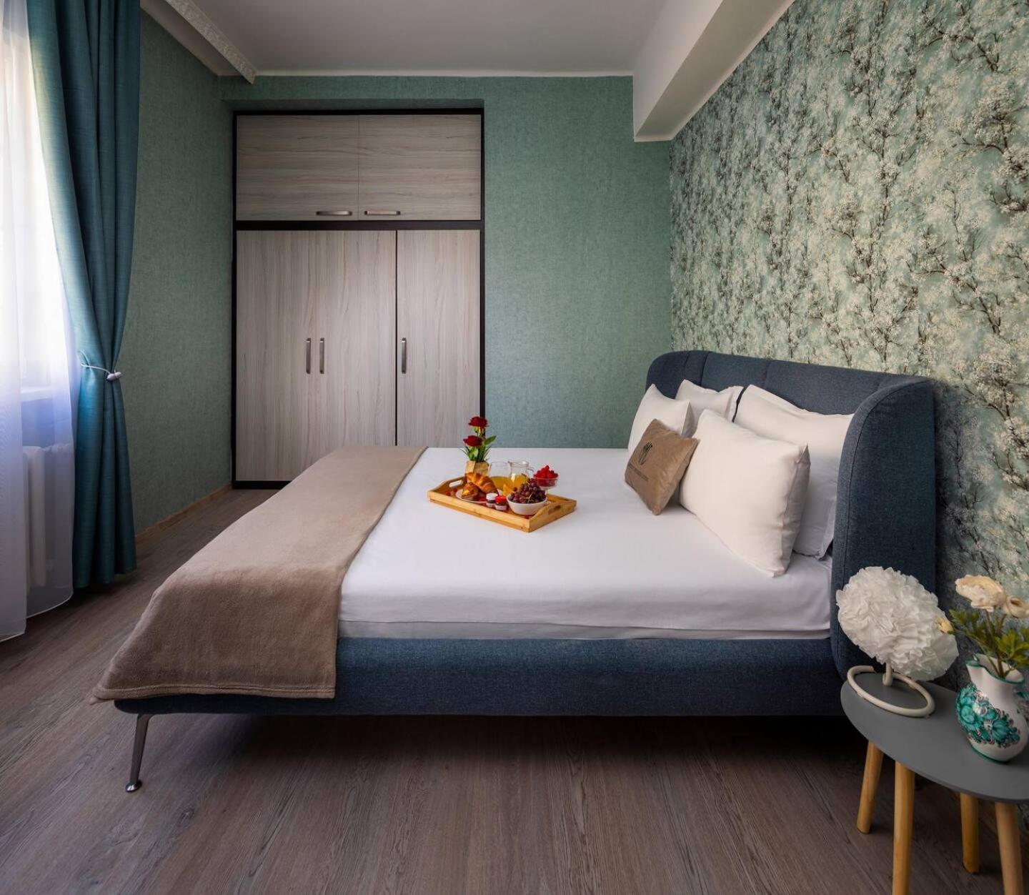 Free Parkingand Relax Apartment Sofia Bagian luar foto